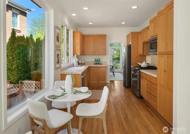 Photo 3 of Sale Pending at 1543 Ne Iris St, Issaquah, WA 98029 | MLS# NWM2569499 | Listing updated on 2026-09-30