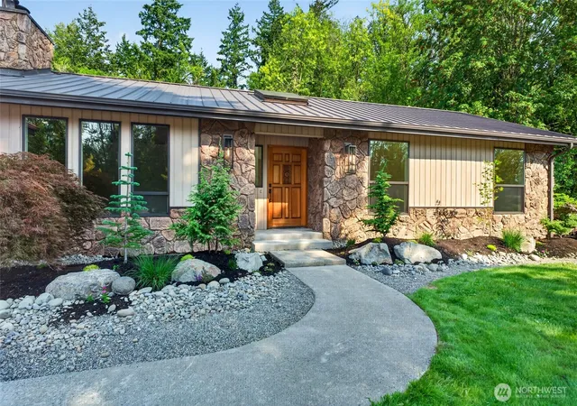 Photo 2 of Single family home for sale at 31419 Mountain Hwy E, Eatonville, WA 98328 | MLS# NWM2569500 | Listing updated on 2026-09-23