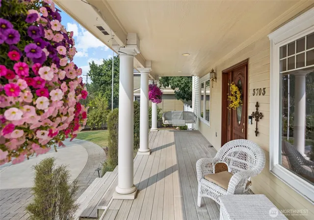 Photo 3 of Single family home for sale at 3703 Chestnut Ave, Yakima, WA 98902 | MLS# NWM2569514 | Listing updated on 2026-09-23