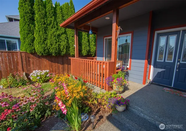 Photo 2 of Single family home for sale at 6204 Pacific Hts Dr, Ferndale, WA 98248 | MLS# NWM2569529 | Listing updated on 2026-09-19