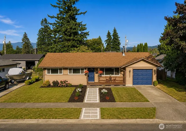 Photo 2 of Single family home for sale at 1163 Garfield St, Enumclaw, WA 98022 | MLS# NWM2569535 | Listing updated on 2026-09-29