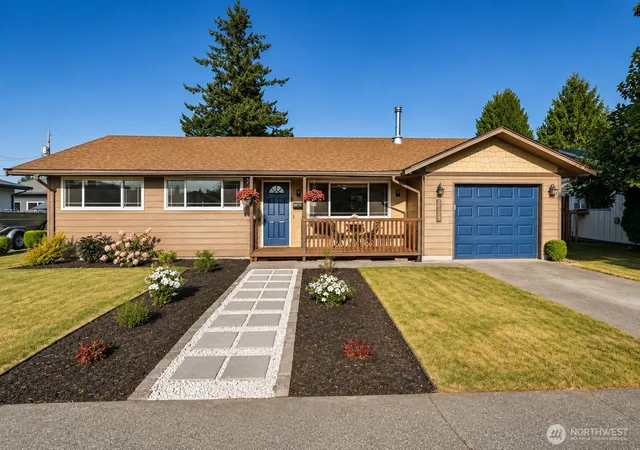 Photo 1 of Single family home for sale at 1163 Garfield St, Enumclaw, WA 98022 | MLS# NWM2569535 | Listing updated on 2026-09-29