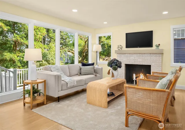 Photo 4 of Single family home for sale at 9119 17th Avenue NE, Seattle, WA 98115 | MLS# NWM2569552 | Listing updated on 2026-10-01