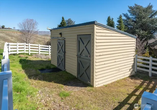 Photo 40 of Single family home for sale at 4333 Anna Ln, Wenatchee, WA 98801 | MLS# NWM2569584 | Listing updated on 2026-10-01