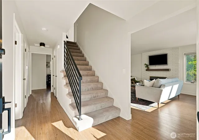 Photo 3 of Single family home for sale at 502 3rd Avenue N, Edmonds, WA 98020 | MLS# NWM2569586 | Listing updated on 2026-10-02