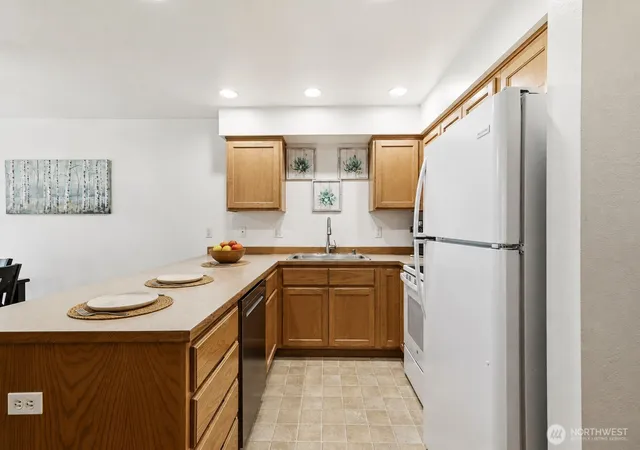 Photo 4 of Townhouse for sale at 9911 48th Drive NE #A, Marysville, WA 98270 | MLS# NWM2569602 | Listing updated on 2026-09-23
