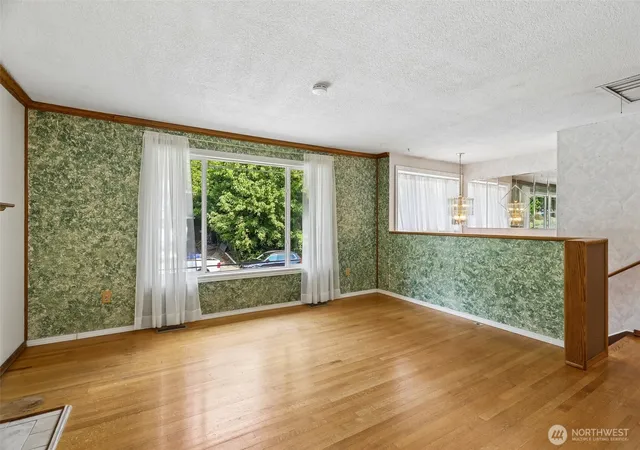 Photo 4 of Sale Pending at 9635 NE 129th Place, Kirkland, WA 98034 | MLS# NWM2569604 | Listing updated on 2026-09-25