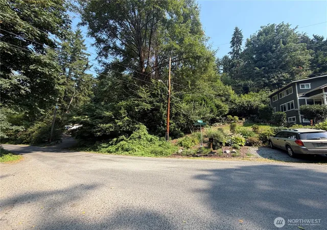 Photo 3 of Land for sale at 21 Xx Fairmount Ave Sw, Seattle, WA 98126 | MLS# NWM2569606 | Listing updated on 2026-09-23