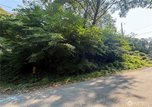 Photo 3 of Land for sale at 21 Xx Fairmount Ave SW, Seattle, WA 98126 | MLS# NWM2569606 | Listing updated on 2026-09-23