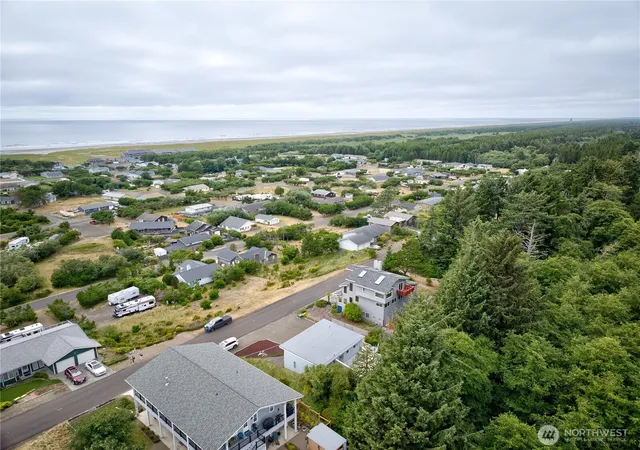 Photo 3 of Single family home for sale at 35200 J Pl, Ocean Park, WA 98640 | MLS# NWM2569608 | Listing updated on 2026-09-23