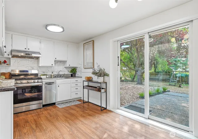 Photo 2 of Single family home for sale at 17211 5th Avenue Ne, Shoreline, WA 98155 | MLS# NWM2569619 | Listing updated on 2026-10-08
