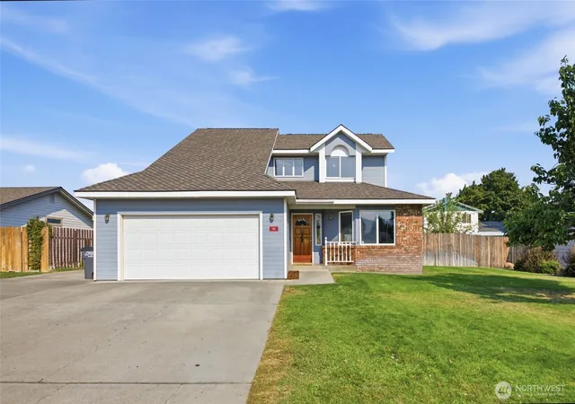 Photo 1 of Single family home for sale at 222 F St Se, Ephrata, WA 98823 | MLS# NWM2569640 | Listing updated on 2026-09-23
