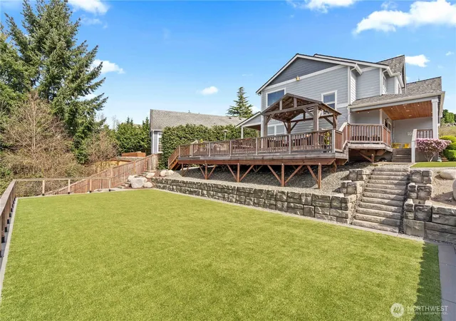 Photo 2 of Single family home for sale at 2010 26th Place Se, Puyallup, WA 98372 | MLS# NWM2569649 | Listing updated on 2026-09-29