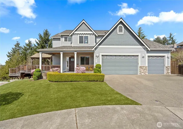 Photo 4 of Single family home for sale at 2010 26th Place SE, Puyallup, WA 98372 | MLS# NWM2569649 | Listing updated on 2026-09-29