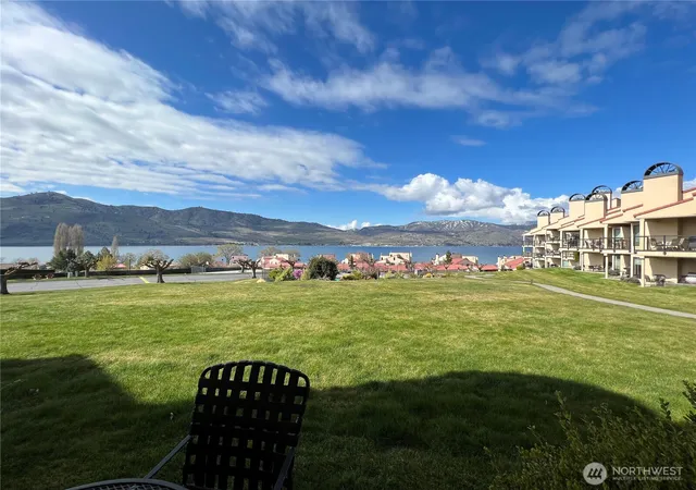 Photo 1 of Sale Pending at 100 Lake Chelan Shrs Dr #16-34C, Chelan, WA 98816 | MLS# NWM2569651 | Listing updated on 2026-09-22