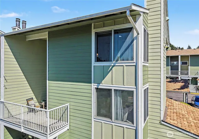 Photo 2 of Sale Pending at 22234 24th Ave S #G54, Des Moines, WA 98198 | MLS# NWM2569655 | Listing updated on 2026-09-28