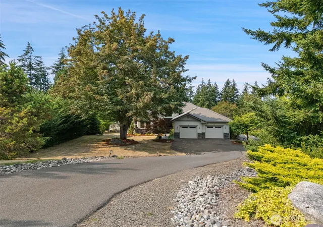 Photo 3 of Single family home for sale at 682 Fox Holw Rd, Sequim, WA 98382 | MLS# NWM2569659 | Listing updated on 2026-09-28