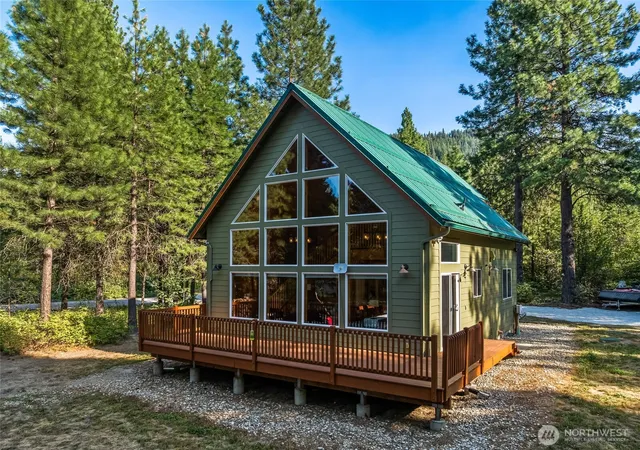Photo 1 of Single family home for sale at 17205 Coulter Crk Rd, Leavenworth, WA 98826 | MLS# NWM2569673 | Listing updated on 2026-09-23