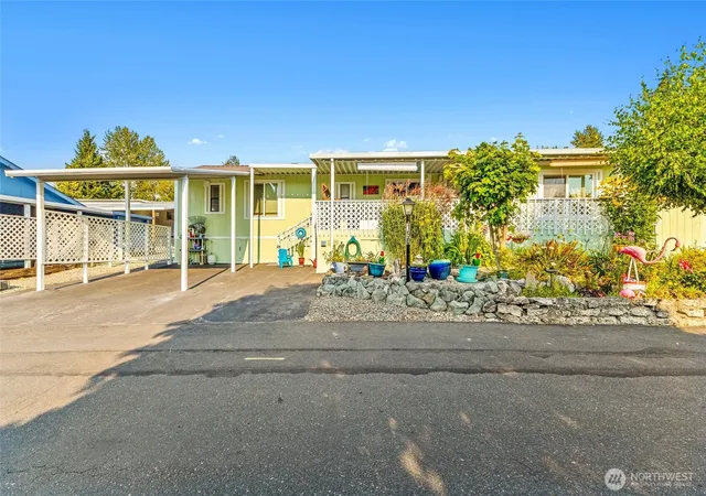 Manufactured home for sale at 1200 Lincoln St #190, Bellingham, WA 98229 | MLS# NWM2569678