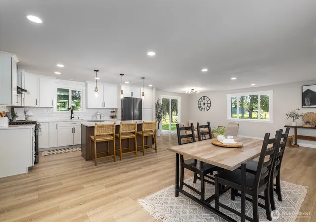 Photo 3 of Single family home for sale at 323 W King Tut Rd, Bellingham, WA 98226 | MLS# NWM2569696 | Listing updated on 2026-09-19