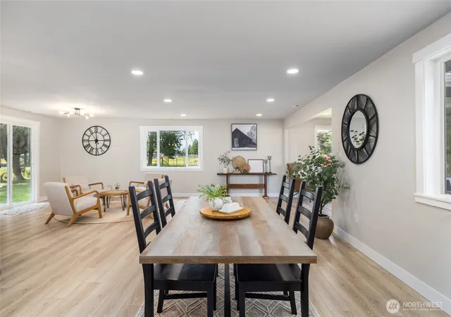 Photo 3 of Single family home for sale at 323 W King Tut Rd, Bellingham, WA 98226 | MLS# NWM2569696 | Listing updated on 2026-09-19