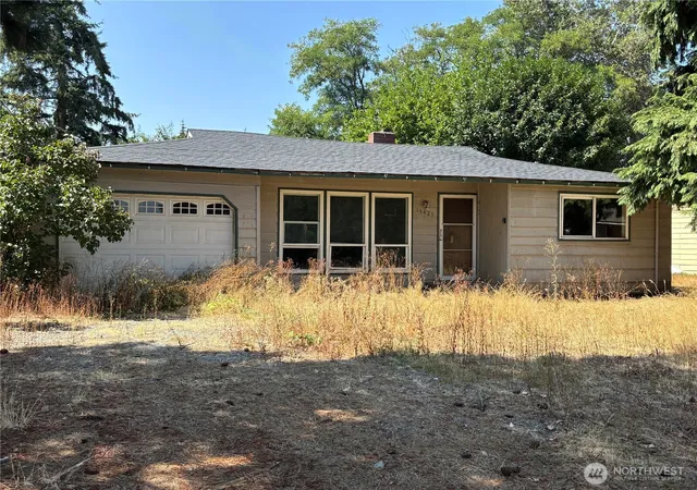 Single family home for sale at 15421 30th Avenue S, SeaTac, WA 98188 | MLS# NWM2569708