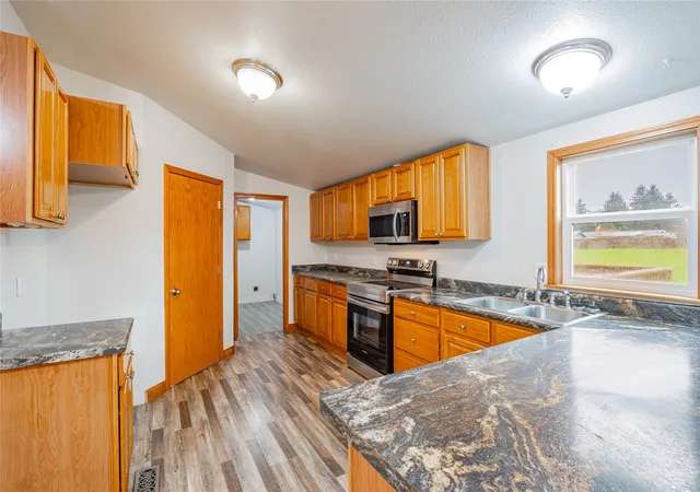 Photo 3 of Sale Pending at 18231 Doris Ln SW, Rochester, WA 98579 | MLS# NWM2569712 | Listing updated on 2026-09-21