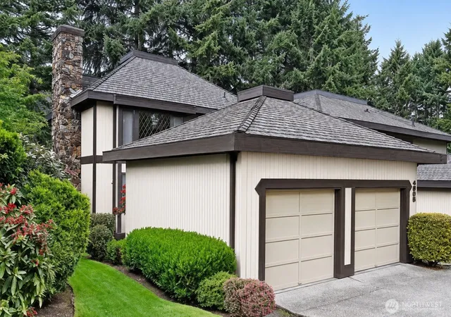 Condo for sale at 4605 170th Place NE, Redmond, WA 98052 | MLS# NWM2569721