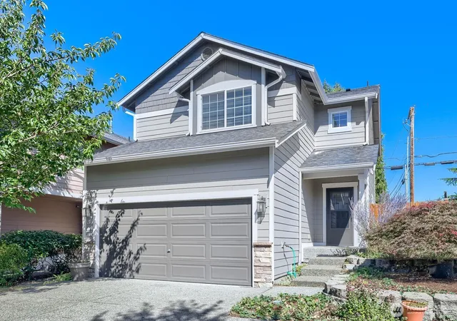 Photo 2 of Single family home for sale at 2405 192nd Place Sw, Lynnwood, WA 98036 | MLS# NWM2569730 | Listing updated on 2026-10-02