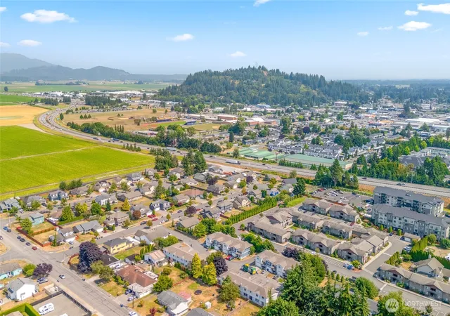 Photo 1 of Townhouse for sale at 496 Harvest Edge Pl, Burlington, WA 98233 | MLS# NWM2569780 | Listing updated on 2026-09-26