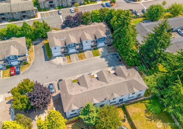 Photo 3 of Townhouse for sale at 496 Harvest Edge Pl, Burlington, WA 98233 | MLS# NWM2569780 | Listing updated on 2026-09-26