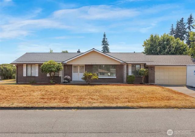 Photo 2 of Single family home for sale at 3706 175th Place Ne, Arlington, WA 98223 | MLS# NWM2569792 | Listing updated on 2026-10-11