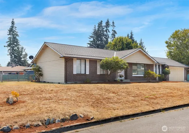Photo 3 of Single family home for sale at 3706 175th Place Ne, Arlington, WA 98223 | MLS# NWM2569792 | Listing updated on 2026-10-11