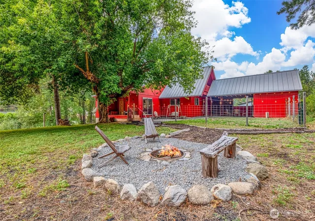 Photo 4 of Sale Pending at 12069 Chumstick Hwy, Leavenworth, WA 98826 | MLS# NWM2569798 | Listing updated on 2026-09-25