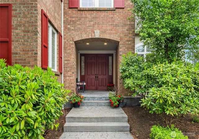 Photo 3 of Single family home for sale at 2446 279th Drive Se, Sammamish, WA 98075 | MLS# NWM2569800 | Listing updated on 2026-09-25