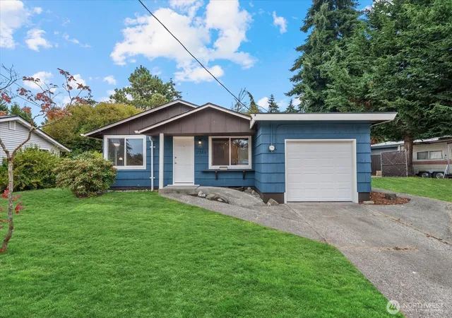 Photo 3 of Single family home for sale at 31344 13th Avenue S, Federal Way, WA 98003 | MLS# NWM2569814 | Listing updated on 2026-09-23