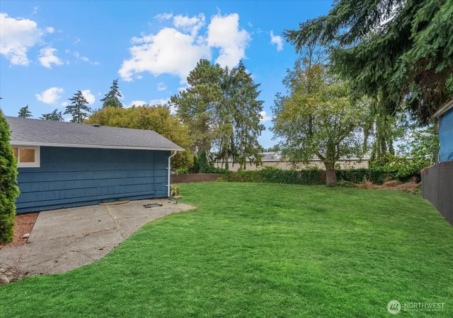 Photo 4 of Single family home for sale at 31344 13th Avenue S, Federal Way, WA 98003 | MLS# NWM2569814 | Listing updated on 2026-09-23