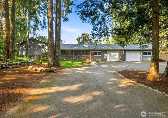 Photo 1 of Single family home for sale at 8925 Timber Loop Se, Olympia, WA 98513 | MLS# NWM2569820 | Listing updated on 2026-09-30