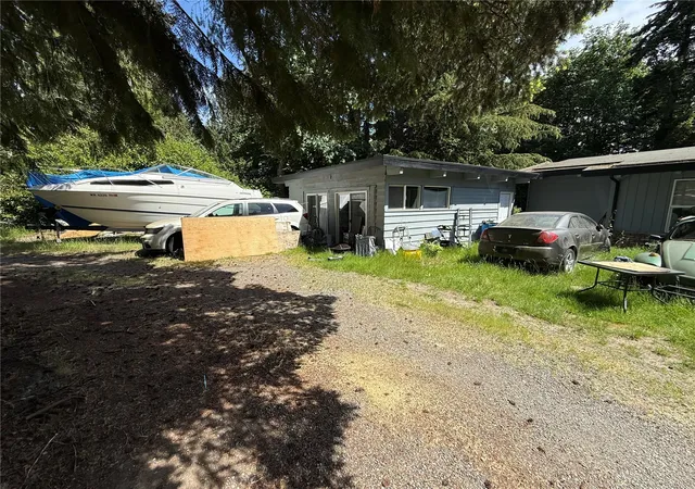 Photo 3 of Single family home for sale at 11815 SE 282nd Street, Auburn, WA 98092 | MLS# NWM2569841 | Listing updated on 2026-09-23