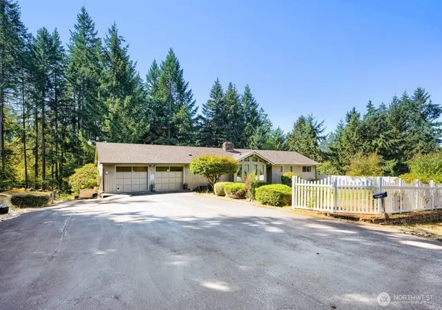 Photo 2 of Single family home for sale at 16108 43rd St E, Sumner, WA 98391 | MLS# NWM2569858 | Listing updated on 2026-09-25
