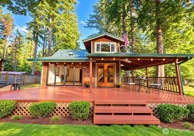 Photo 4 of Single family home for sale at 24527 250th Avenue SE, Maple Valley, WA 98038 | MLS# NWM2569864 | Listing updated on 2026-09-26