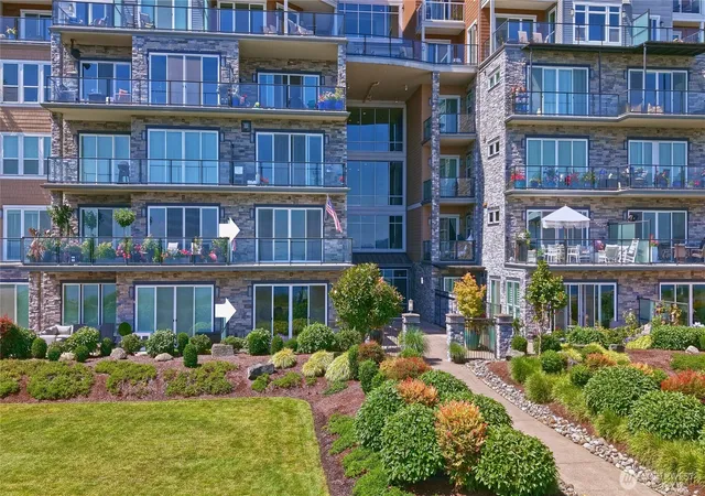 Photo 3 of Condo for sale at 5105 Grand Loop #106, Tacoma, WA 98407 | MLS# NWM2569865 | Listing updated on 2026-09-27