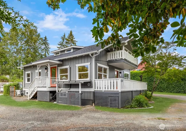 Photo 3 of Single family home for sale at 151 Finch Pl Sw, Bainbridge Island, WA 98110 | MLS# NWM2569877 | Listing updated on 2026-09-23