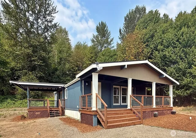 Photo 3 of Sale Pending at 102 Eventide Ln, Glenoma, WA 98336 | MLS# NWM2569881 | Listing updated on 2026-09-25