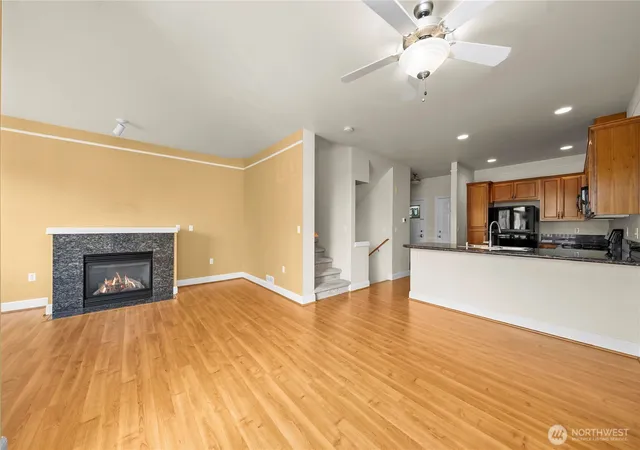 Photo 4 of Townhouse for sale at 4769 Whitworth Ave S #G103, Renton, WA 98055 | MLS# NWM2569887 | Listing updated on 2026-09-23