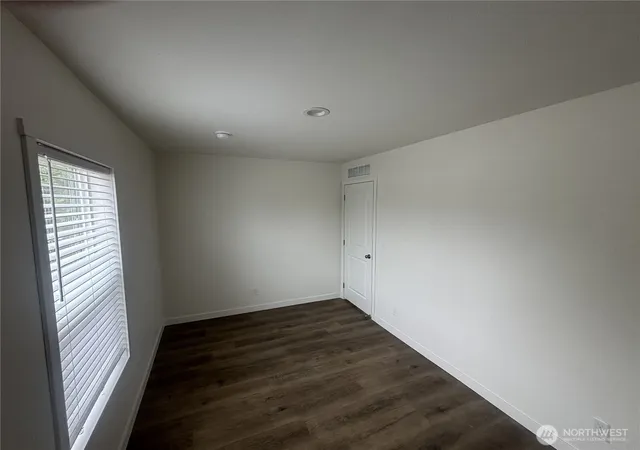 Photo 4 of Manufactured home for sale at 2400 Tacoma Ave #37, Bridgeport, WA 98813 | MLS# NWM2569894 | Listing updated on 2026-09-23