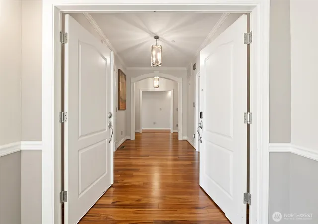 Photo 2 of Sale Pending at 2030 Grand Ave #5, Everett, WA 98201 | MLS# NWM2569898 | Listing updated on 2026-09-27