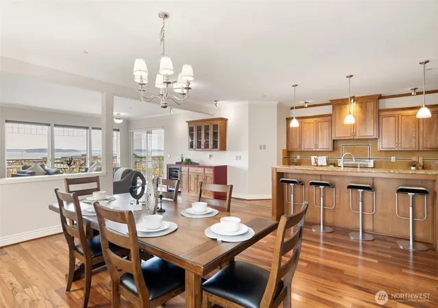 Photo 3 of Sale Pending at 2030 Grand Ave #5, Everett, WA 98201 | MLS# NWM2569898 | Listing updated on 2026-09-27