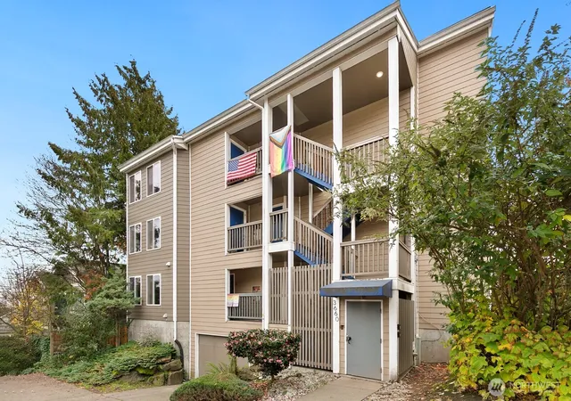 Photo 2 of Multi family home for sale at 3660 Whitman Ave N, Seattle, WA 98103 | MLS# NWM2569921 | Listing updated on 2026-09-23