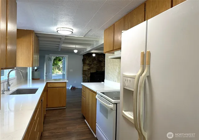 Photo 3 of Single family home for sale at 161 E Forest Dr, Belfair, WA 98528 | MLS# NWM2569927 | Listing updated on 2026-09-23